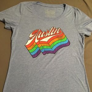 T-shirt brand new never worn Junior’s large